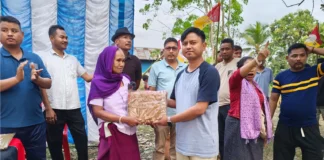 করবুকের মহন্তপাড়ায় ২০০টি রিগনাই বিতরণ, এডিসি নির্বাচন সামনে রেখে ঐক্যের আহ্বান করবুকের মহন্তপাড়ায় ২০০টি রিগনাই